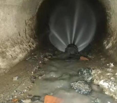 长征镇市政管道清淤